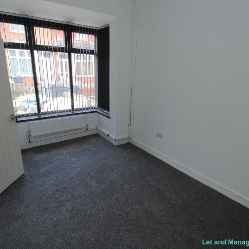 Apartment for rent in 7 Holyrood Grove, Aston, Birmingham, B6 6AX Birchfield