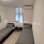 Affitto 3 camera appartamento di 81 m² in Sanremo