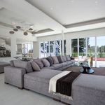 Rent 6 bedroom apartment of 577 m² in Los Angeles