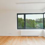 Rent 6 bedroom house of 540 m² in Praha