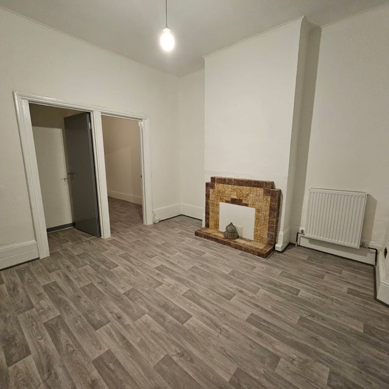 GORGEOUS NEWLY REFURBISHED 1 BEDROOM GROUND FLOOR FLAT IN MARYLAND Cann Hall