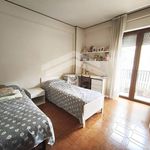 Affitto 5 camera appartamento di 140 m² in Campobasso