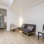 Rent a room of 80 m² in Saint-Denis