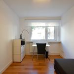 Rent 3 bedroom apartment of 68 m² in Frankfurt