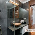 Wynajmij 3 sypialnię apartament z 81 m² w Kraków