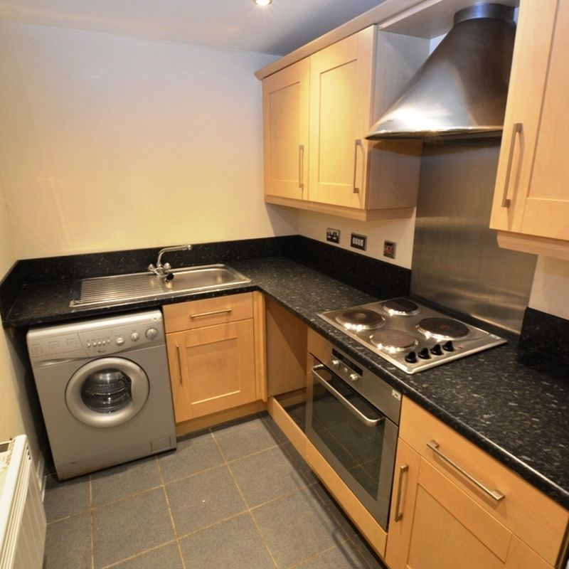 1 bedroom property to let in Coniston House, The Spires, Derby Road, Chesterfield - £650 pcm Birdholme