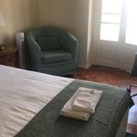 Rent a room of 120 m² in Lisbon