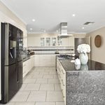 Rent 5 bedroom house in Canberra