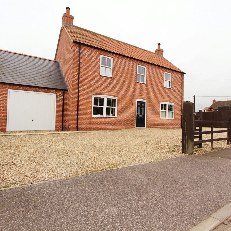 Detached House to rent on Queen Elizabeth Street Wragby,  LN8