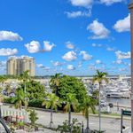 Rent 1 bedroom apartment of 1296 m² in West Palm Beach
