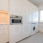 Rent 4 bedroom apartment of 147 m² in Oeiras