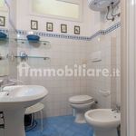 Rent 3 bedroom apartment of 83 m² in Sorrento