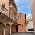 Rent 4 bedroom apartment of 140 m² in Isolo