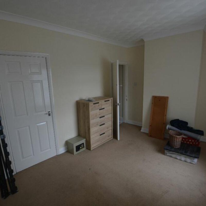2 bedroom terraced house for rent in Gateford Road, Worksop, S81