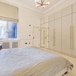 Rent 1 bedroom flat of 59 m² in London