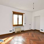 Rent 5 bedroom apartment of 265 m² in Torino