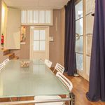 Rent a room of 100 m² in brussels