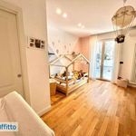 Rent 4 bedroom apartment of 150 m² in Naples