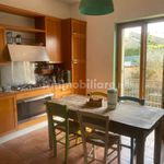 Rent 5 bedroom house of 200 m² in Roma