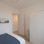Appartement de 66 m² avec 4 chambre(s) en location à Venissieux
