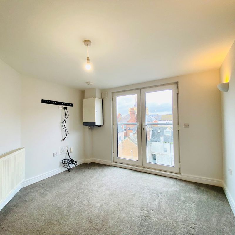 1 bed apartment to rent in Gilbert House, Red Lion Lane (ref: 581750) Rowarth