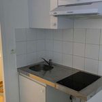 Rent 2 bedroom apartment of 33 m² in Niort