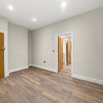 Rent 2 bedroom flat of 46 m² in Feltham
