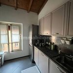 Affitto 3 camera appartamento di 100 m² in Reggio nell'Emilia