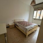 Rent 3 bedroom apartment of 65 m² in Rho