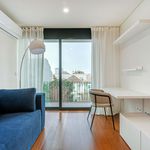 Rent 1 bedroom apartment of 62 m² in Porto