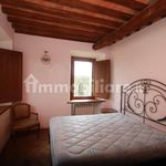 Affitto 5 camera appartamento di 118 m² in Monteroni d'Arbia