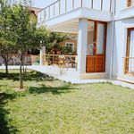 Rent 4 bedroom house of 230 m² in İstanbul