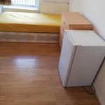Rent a room of 76 m² in London