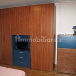 Affitto 2 camera appartamento di 70 m² in Cinisello Balsamo