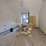 Rent 2 bedroom apartment of 85 m² in Genova