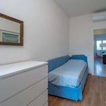 Affitto 2 camera appartamento di 120 m² in Milano
