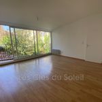 Rent 4 bedroom apartment of 85 m² in La Crau