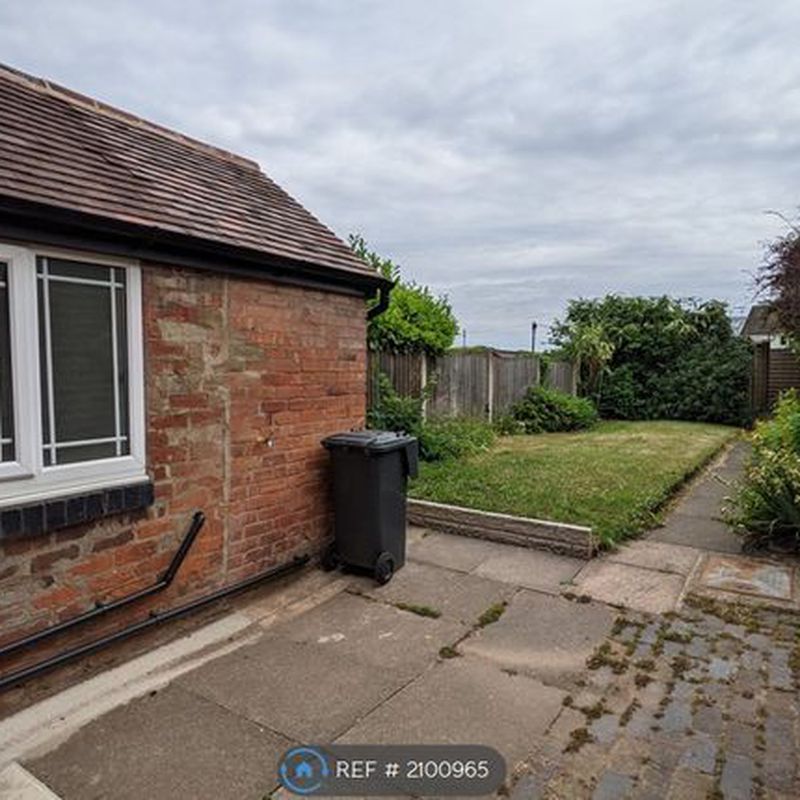 Terraced house to rent in Rock Hill, Bromsgrove B61 Stoke Heath