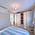 Rent 3 bedroom house in Farnborough