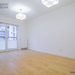 Rent 4 bedroom apartment of 84 m² in Łódź