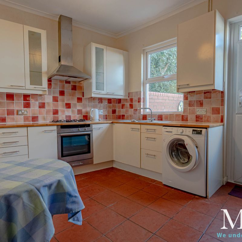 Very well presented two bedroom terrace house - Allocated off road parking - Unfurnished - Immacula... All Saints
