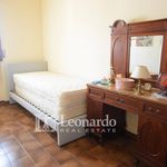 Rent 2 bedroom apartment of 85 m² in Viareggio