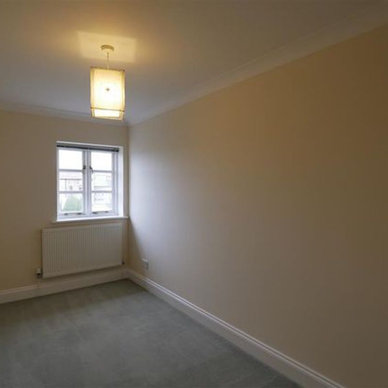 Terraced house to rent in Kingfisher Court, Earith, Huntingdon PE28 Woodhurst