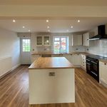 Rent 5 bedroom house in Hambleton