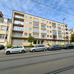 Rent 2 bedroom apartment of 102 m² in Ixelles