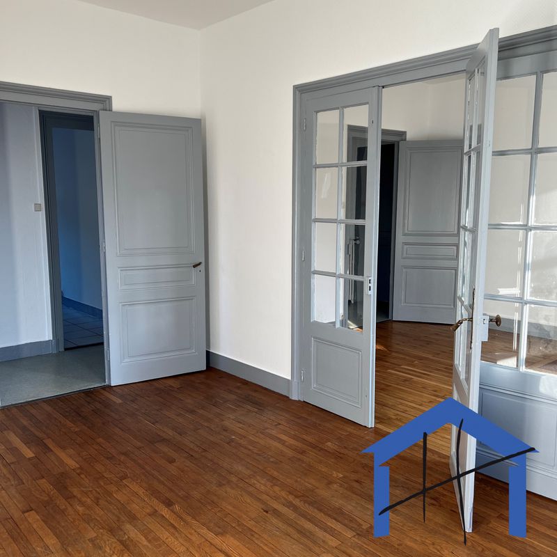 Location SAINT CHAMOND - Dans Bourgeois F3 de 70m² avec garage | Cabinet Immobilier Hyvrard Saint-Chamond