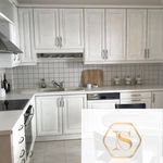 Rent 3 bedroom house of 220 m² in Glyfada