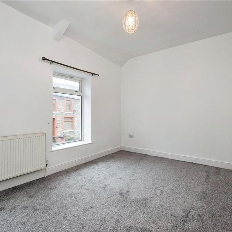 3 bedroom property to let in Cwmaman Road, Aberdare, Rhondda Cynon Taff - £700 pcm Godreaman