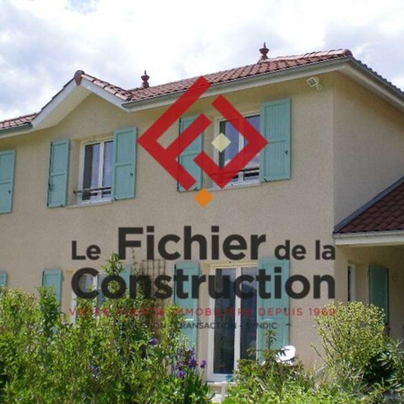 Location maison 6 pièces 155 m² Saint-Ismier (38330)