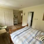 Rent 7 bedroom house in Woking